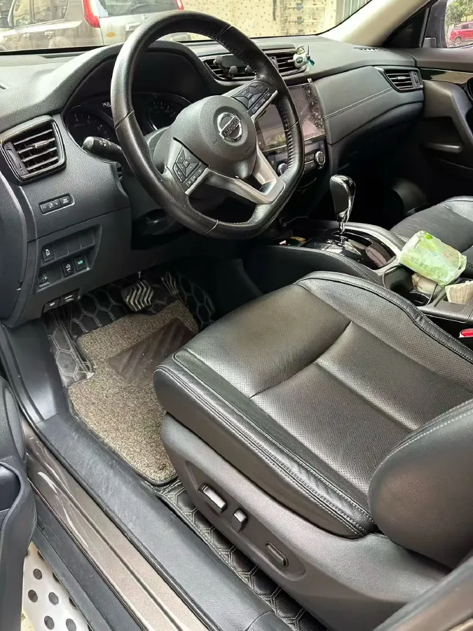 2021 Nissan X-Trail 2.0L 151HP L4 CVT,autocango,china used car exporter,china ev exporter,chinese used car exporter,chinese used ev exporter