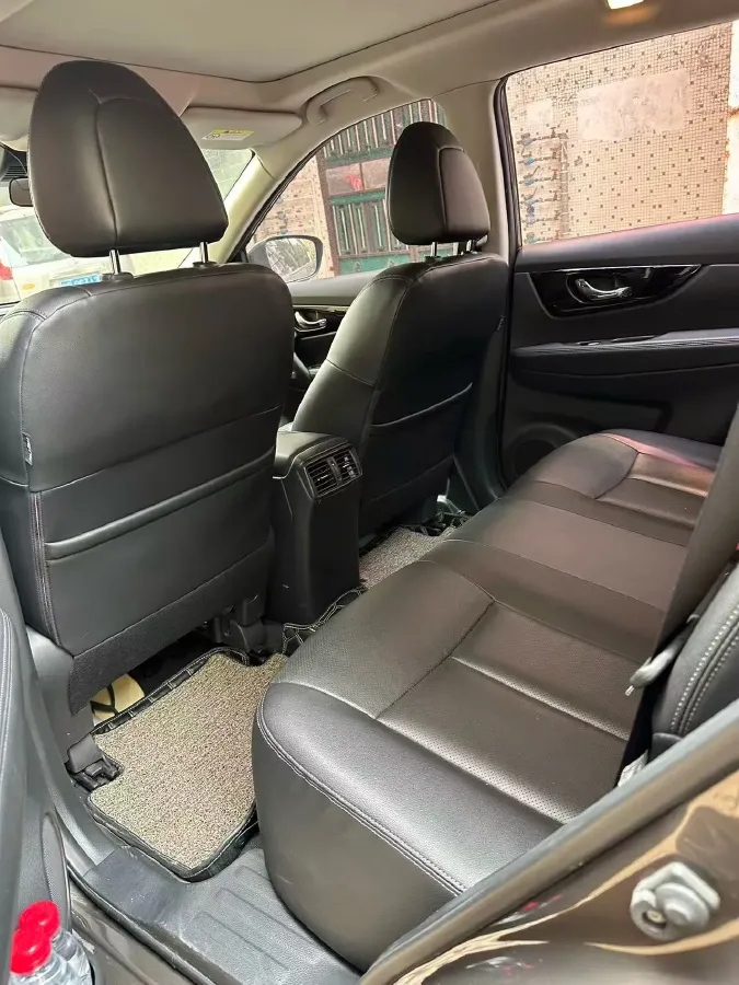 2021 Nissan X-Trail 2.0L 151HP L4 CVT,autocango,china used car exporter,china ev exporter,chinese used car exporter,chinese used ev exporter