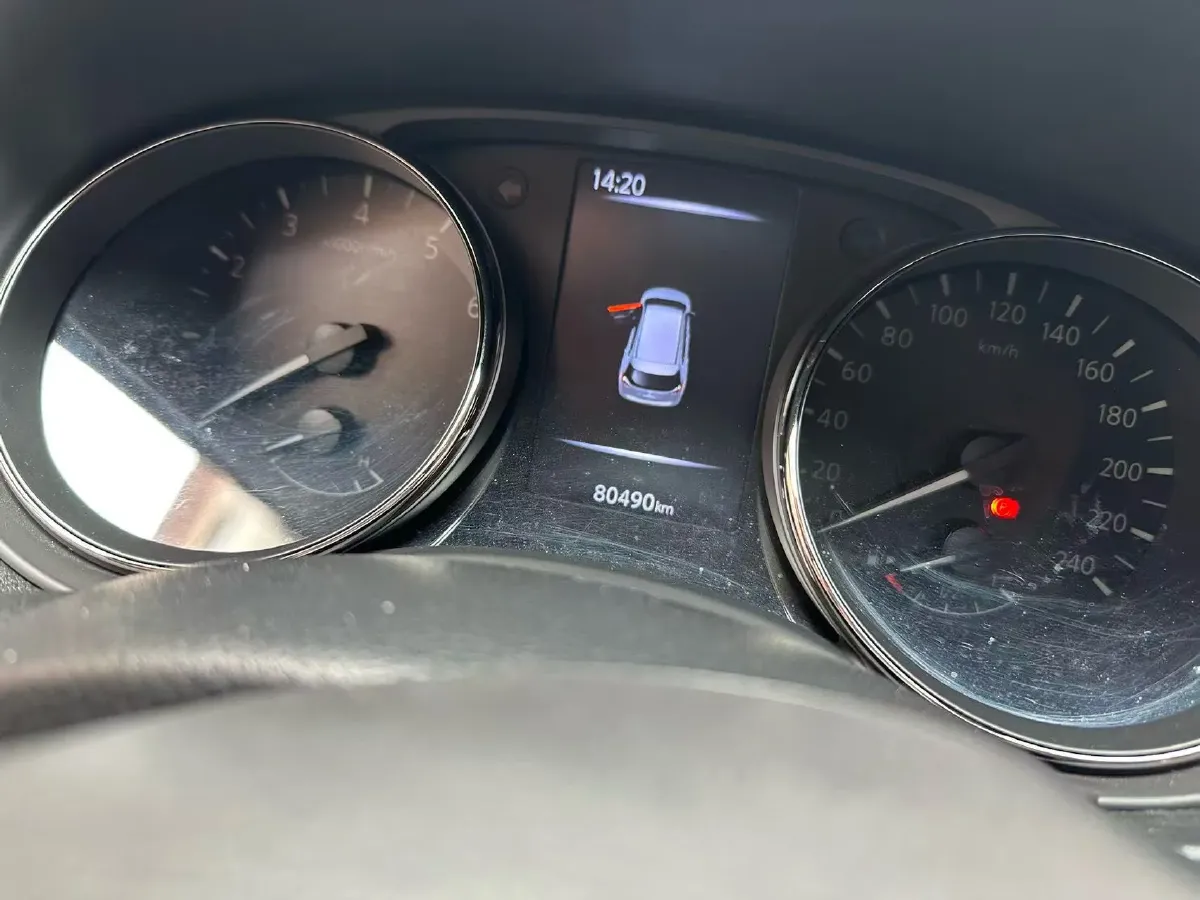 2021 Nissan X-Trail 2.0L 151HP L4 CVT,autocango,china used car exporter,china ev exporter,chinese used car exporter,chinese used ev exporter