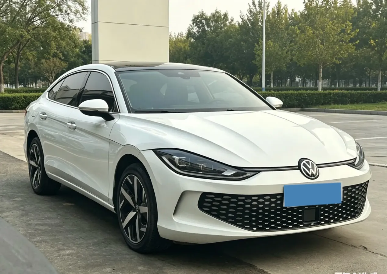 2024 Volkswagen Lamando 1.2T 116HP L4 7DCT,autocango,china used car exporter,china ev exporter,chinese used car exporter,chinese used ev exporter