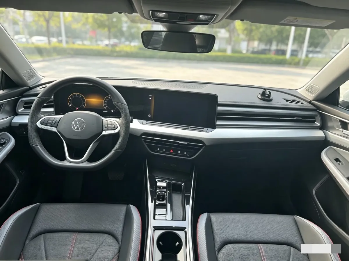 2024 Volkswagen Lamando 1.2T 116HP L4 7DCT,autocango,china used car exporter,china ev exporter,chinese used car exporter,chinese used ev exporter