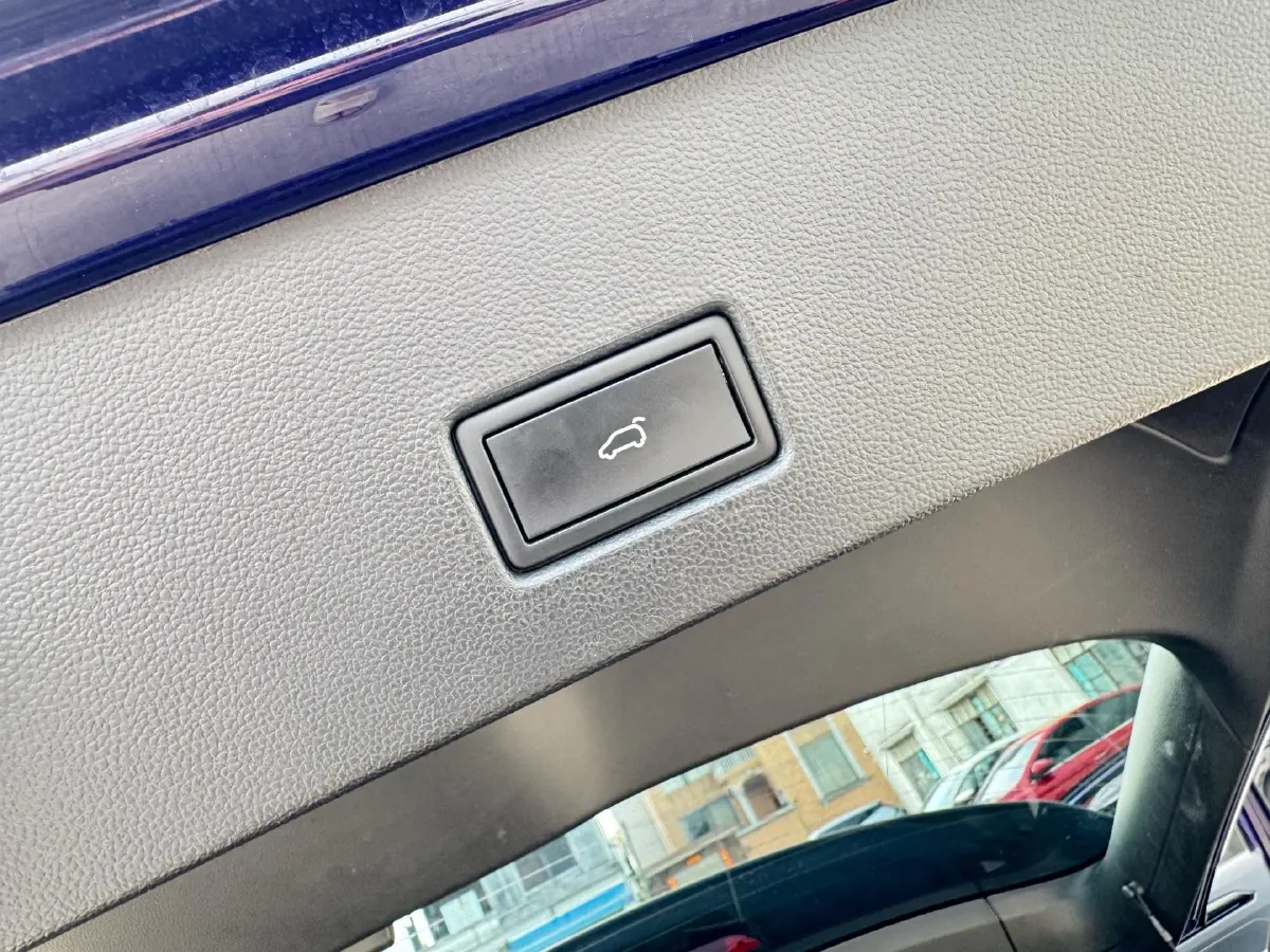 2022 Volkswagen T-Roc 1.4T 150HP L4 7DCT,autocango,china used car exporter,china ev exporter,chinese used car exporter,chinese used ev exporter