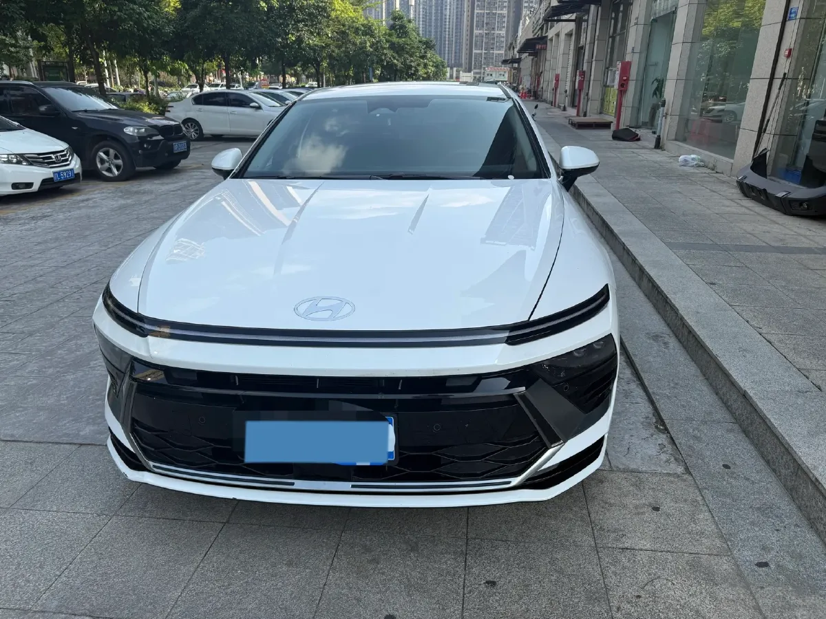 2024 Hyundai Sonata 1.5T 170HP L4 8AT,autocango,china used car exporter,china ev exporter,chinese used car exporter,chinese used ev exporter