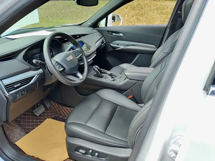 2021 Cadillac XT4 2.0T 237HP L4 9AT,autocango,china used car exporter,china ev exporter,chinese used car exporter,chinese used ev exporter