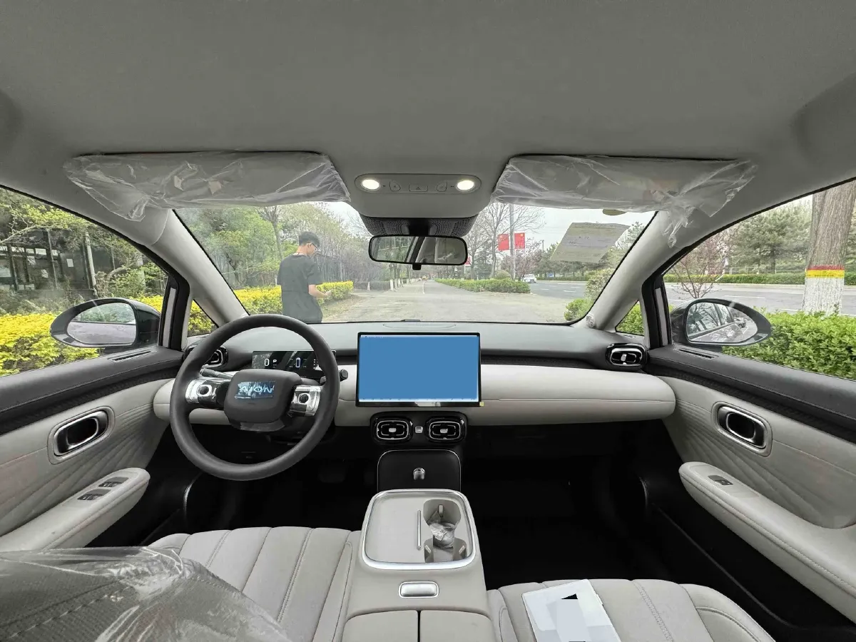 2025 Aion AION UT BEV 34.868KWH,autocango,china used car exporter,china ev exporter,chinese used car exporter,chinese used ev exporter