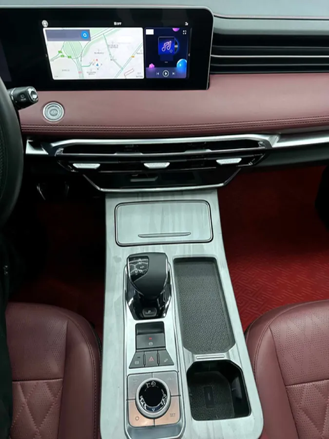 2023 ChangAn Oshan X7 Plus 1.5T 188HP L4 7DCT,autocango,china used car exporter,china ev exporter,chinese used car exporter,chinese used ev exporter