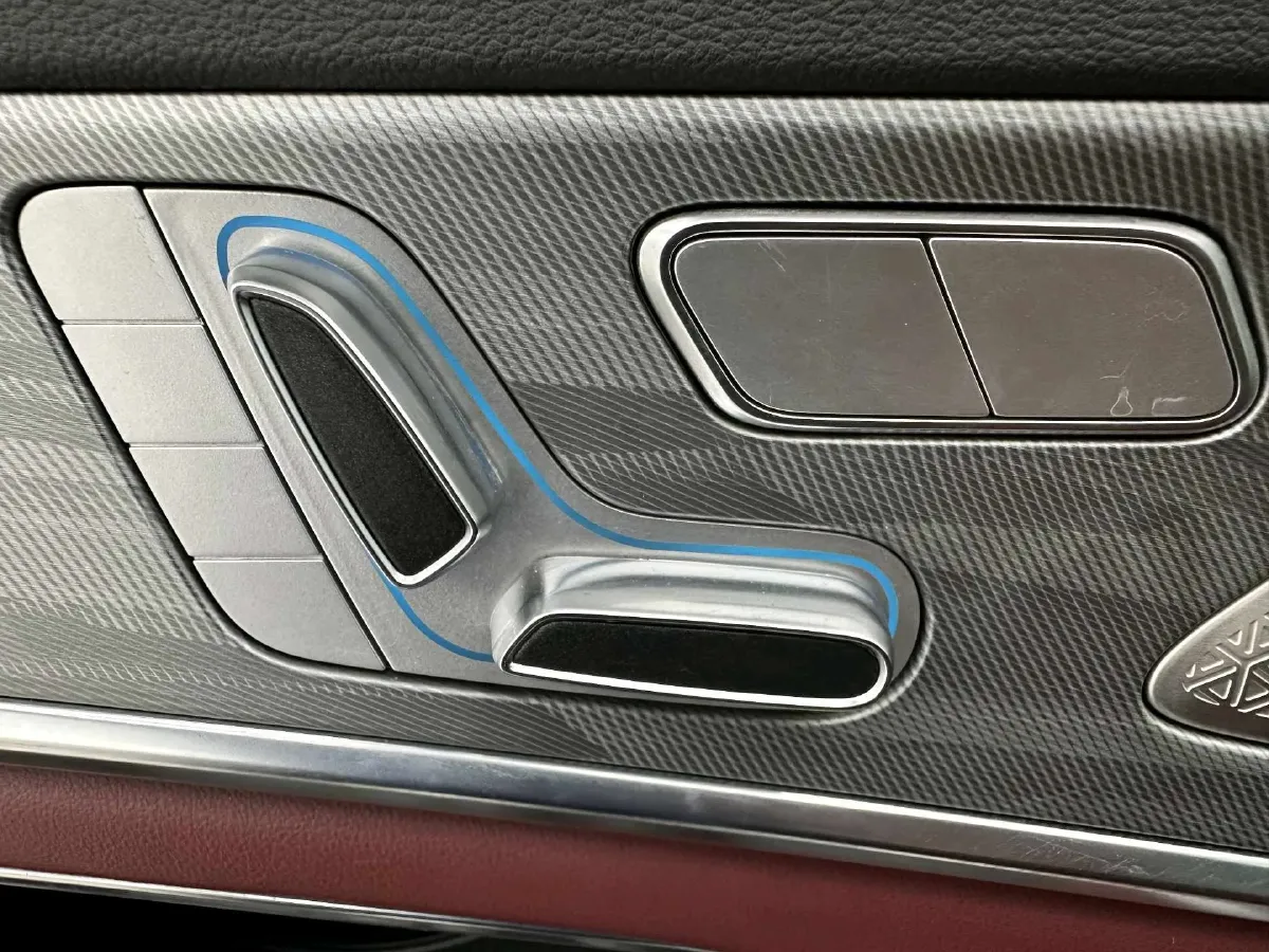 2023 ChangAn Oshan X7 Plus 1.5T 188HP L4 7DCT,autocango,china used car exporter,china ev exporter,chinese used car exporter,chinese used ev exporter