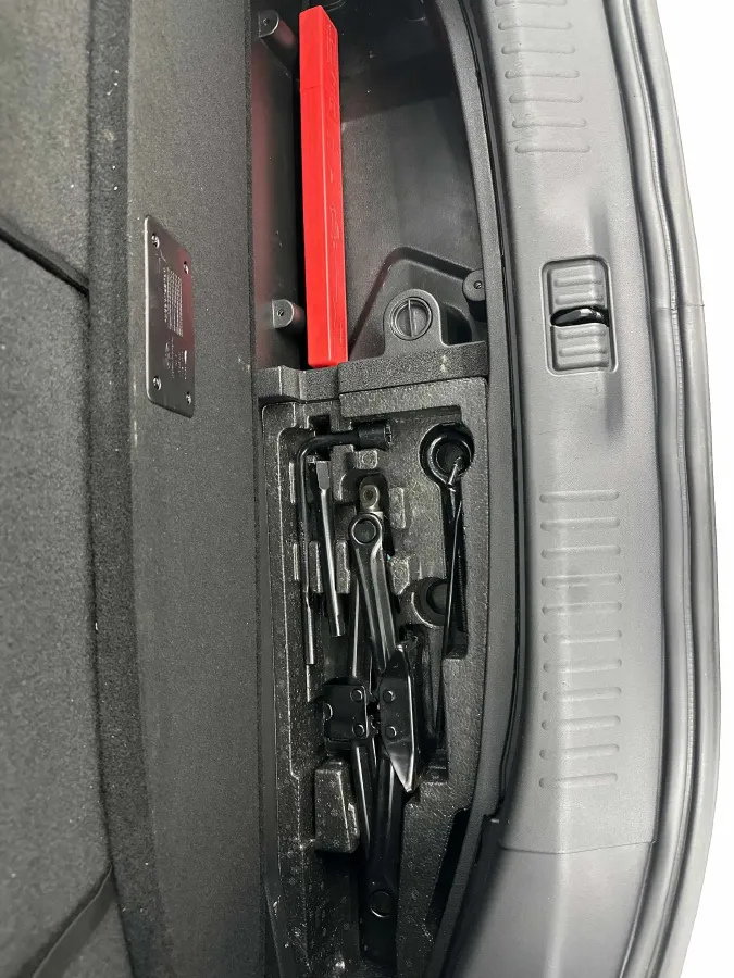 2023 ChangAn Oshan X7 Plus 1.5T 188HP L4 7DCT,autocango,china used car exporter,china ev exporter,chinese used car exporter,chinese used ev exporter