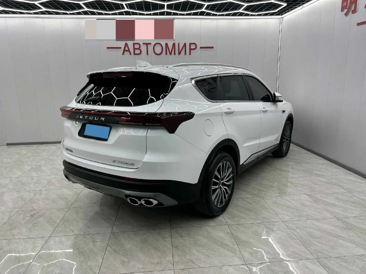 2023 ChangAn Oshan X7 Plus 1.5T 188HP L4 7DCT,autocango,china used car exporter,china ev exporter,chinese used car exporter,chinese used ev exporter