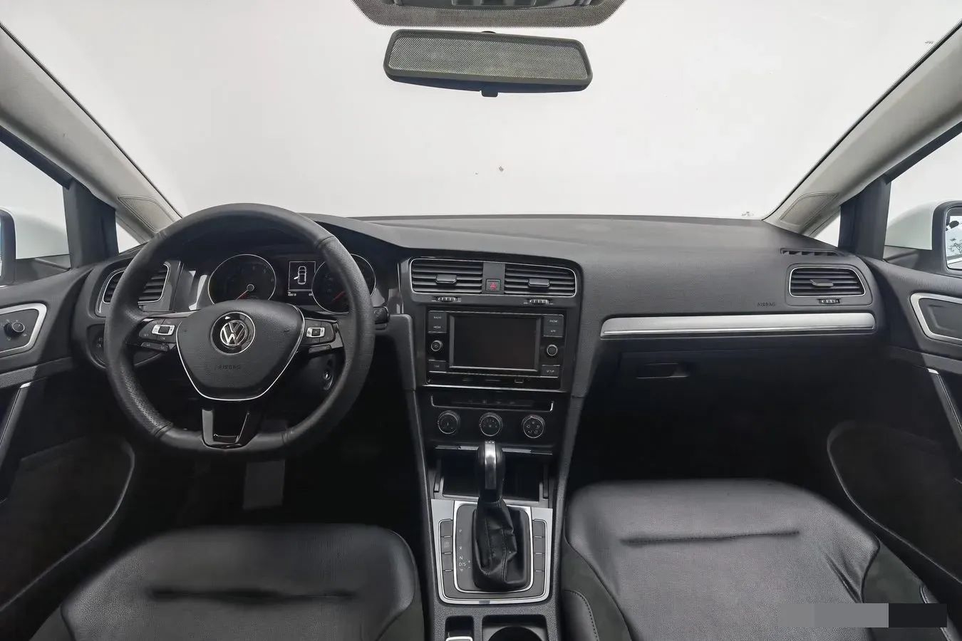 2018 Volkswagen Golf 1.4T 131HP L4 7DCT,autocango,china used car exporter,china ev exporter,chinese used car exporter,chinese used ev exporter