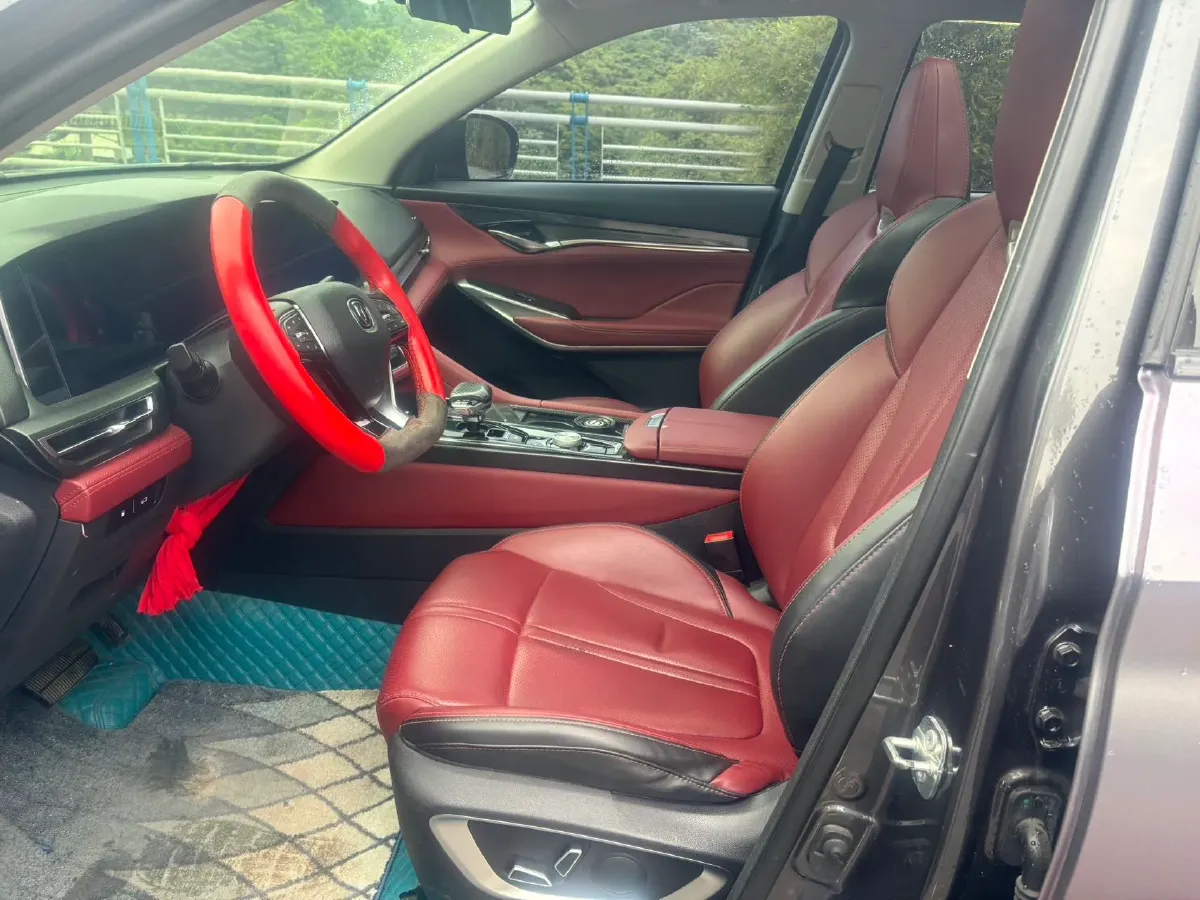 2020 ChangAn CS75 Plus 2.0T 233HP L4 8AT,autocango,china used car exporter,china ev exporter,chinese used car exporter,chinese used ev exporter