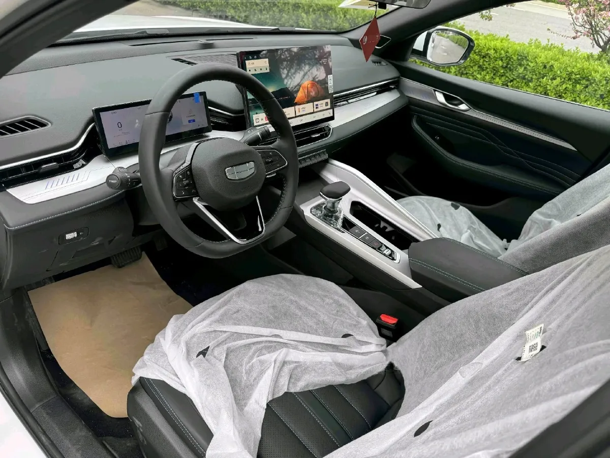 2025 Geely Preface 1.5T 181HP L4 7DCT,autocango,china used car exporter,china ev exporter,chinese used car exporter,chinese used ev exporter