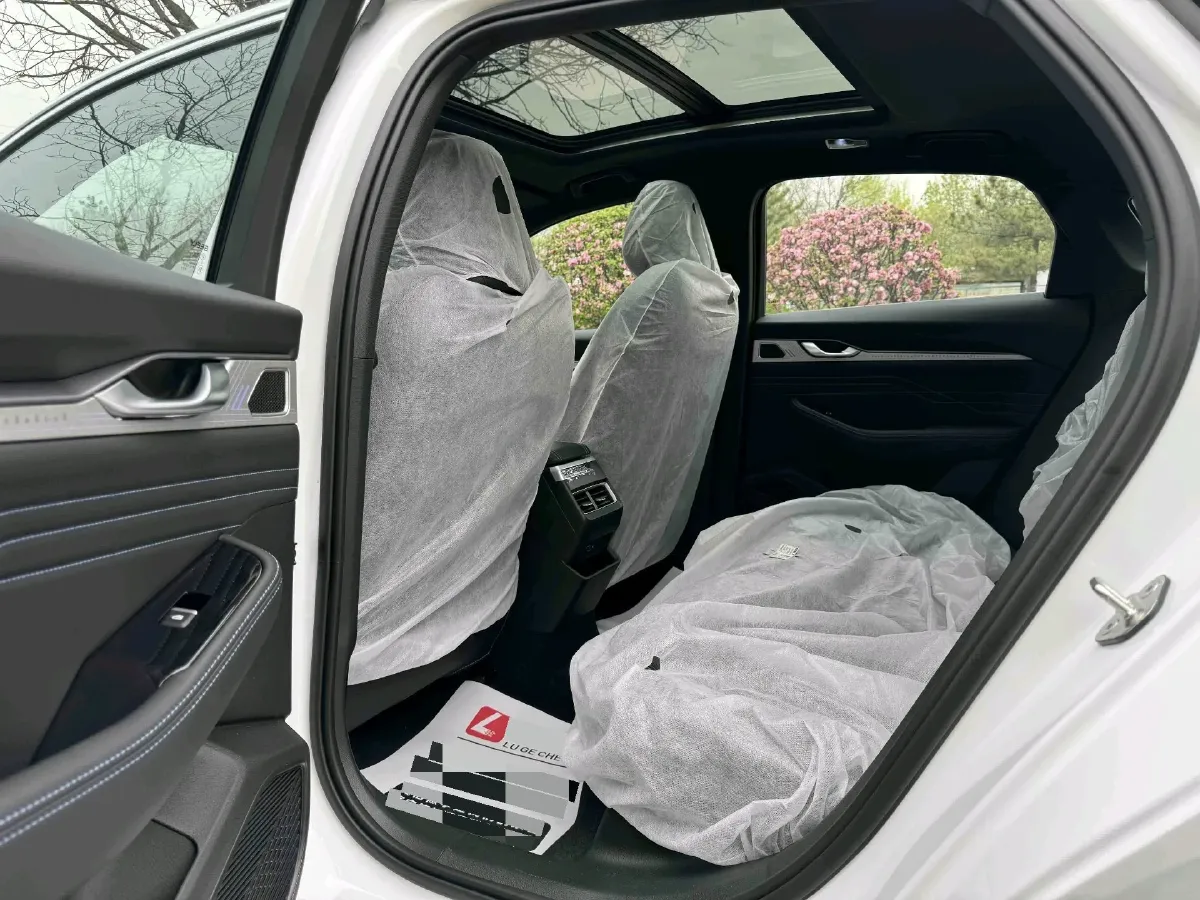 2025 Geely Preface 1.5T 181HP L4 7DCT,autocango,china used car exporter,china ev exporter,chinese used car exporter,chinese used ev exporter