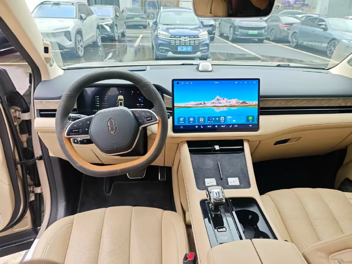 2022 Volvo S60 2.0T 197HP L4 8AT,autocango,china used car exporter,china ev exporter,chinese used car exporter,chinese used ev exporter