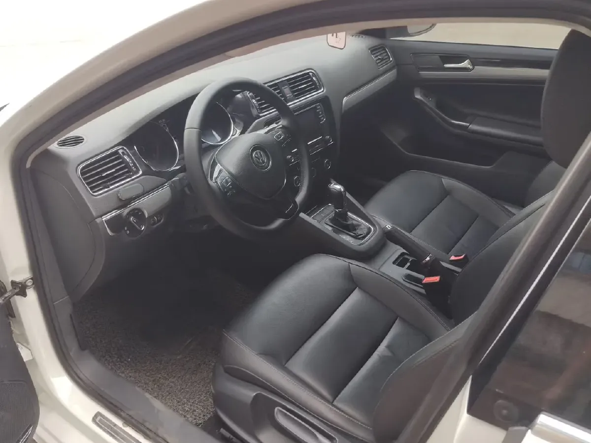 2018 Volkswagen Bora 1.4T 131HP L4 7DCT,autocango,china used car exporter,china ev exporter,chinese used car exporter,chinese used ev exporter