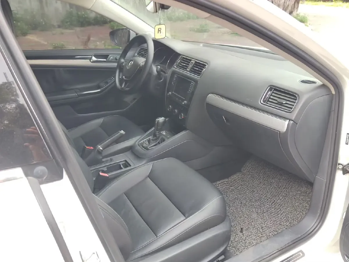 2018 Volkswagen Bora 1.4T 131HP L4 7DCT,autocango,china used car exporter,china ev exporter,chinese used car exporter,chinese used ev exporter