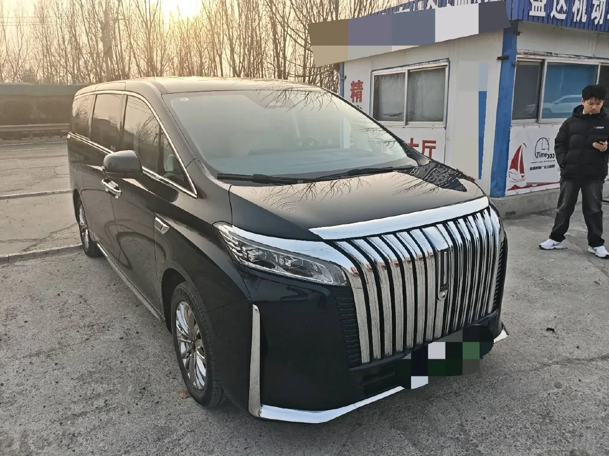 2024 Voyah ZhuiGuang 1.5T 136HP L4 PHEV 43KWH,autocango,china used car exporter,china ev exporter,chinese used car exporter,chinese used ev exporter