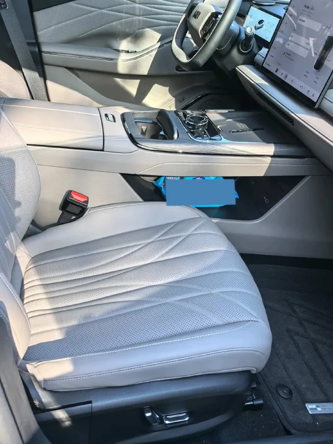 2025 Geely Galaxy Starshine 8 1.5L 112HP L4 1DHT PHEV,autocango,china used car exporter,china ev exporter,chinese used car exporter,chinese used ev exporter