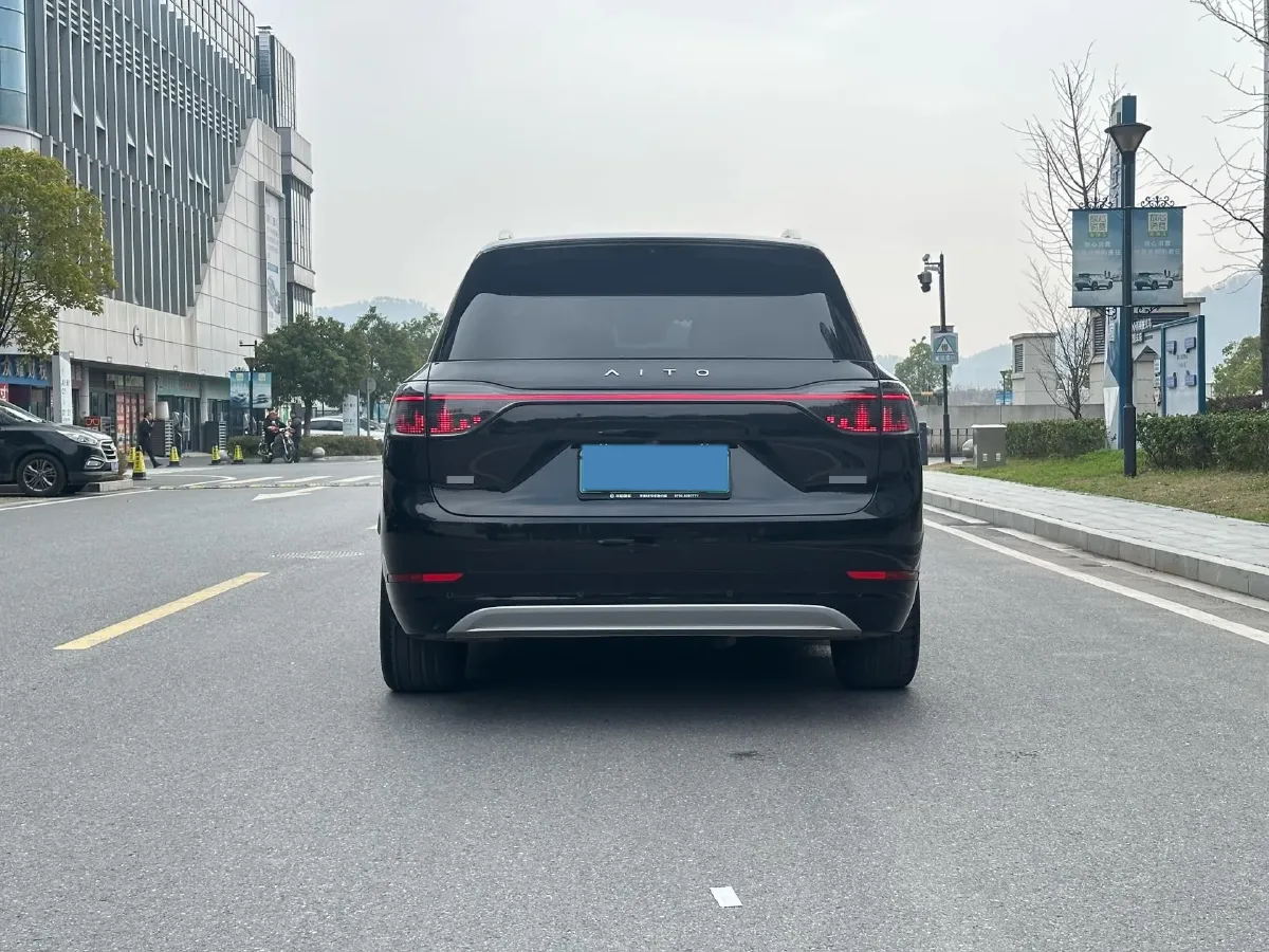 2024 AITO AITO M9 1.5T 152HP L4 REEV 42KWH,autocango,china used car exporter,china ev exporter,chinese used car exporter,chinese used ev exporter
