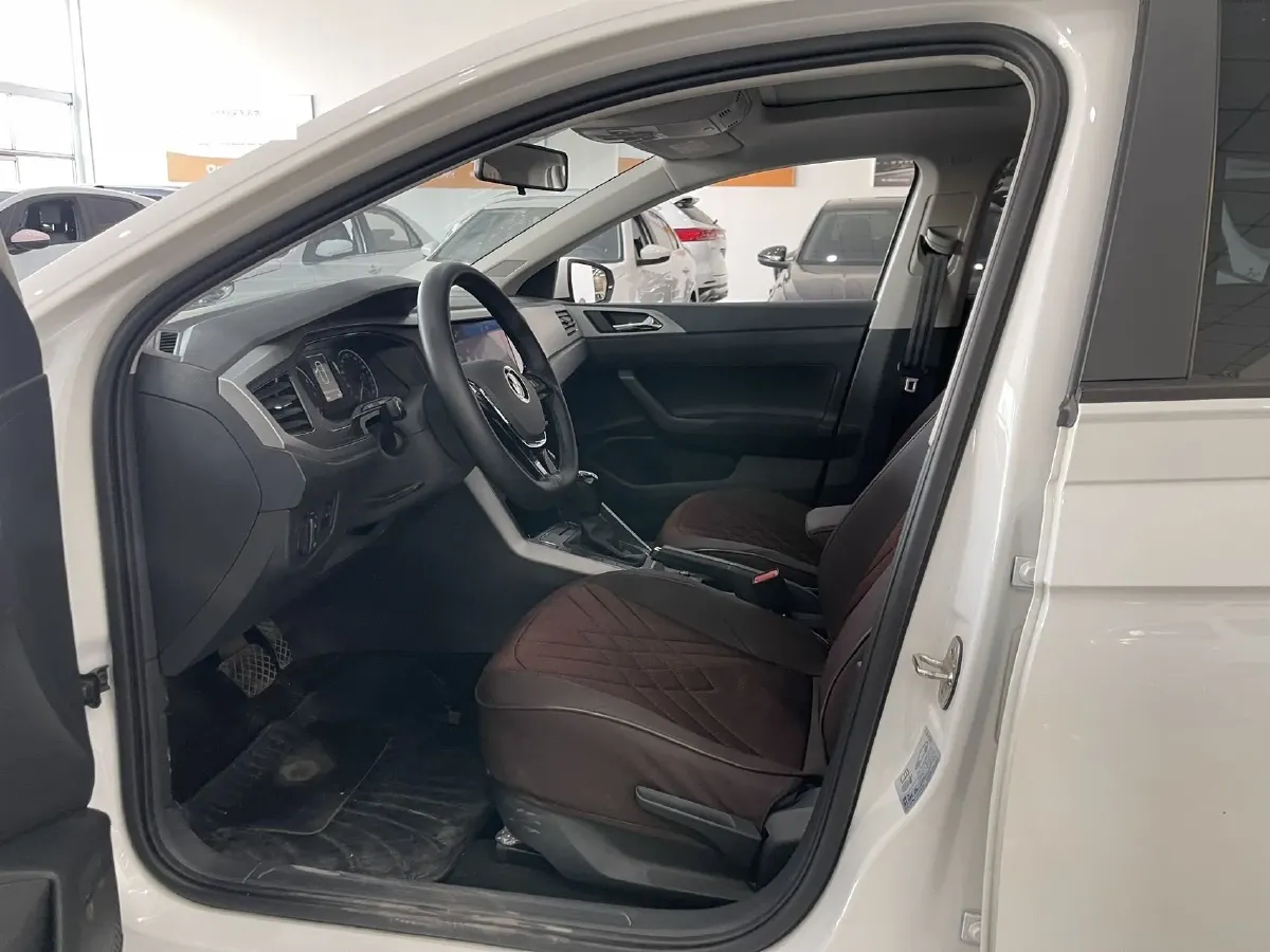 2021 Bestune T55 1.5T 169HP L4 7DCT,autocango,china used car exporter,china ev exporter,chinese used car exporter,chinese used ev exporter