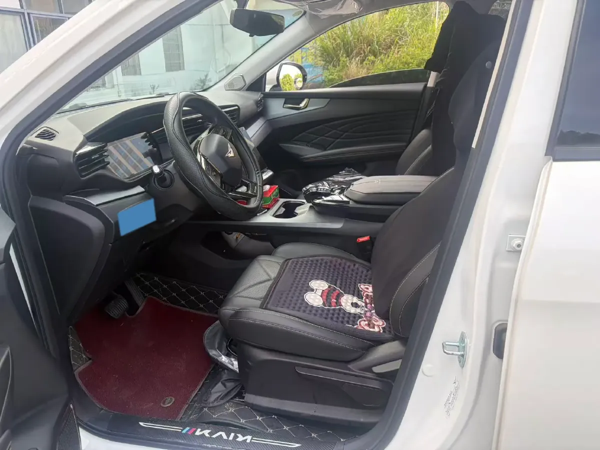 2023 ChangAn Oshan X7 Plus 1.5T 188HP L4 7DCT,autocango,china used car exporter,china ev exporter,chinese used car exporter,chinese used ev exporter