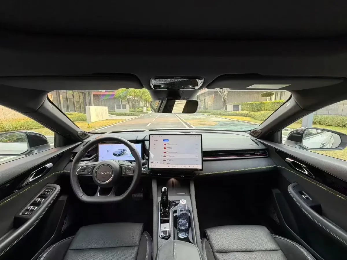 2025 LYNK&CO 03 1.5T 181HP L4 7DCT,autocango,china used car exporter,china ev exporter,chinese used car exporter,chinese used ev exporter