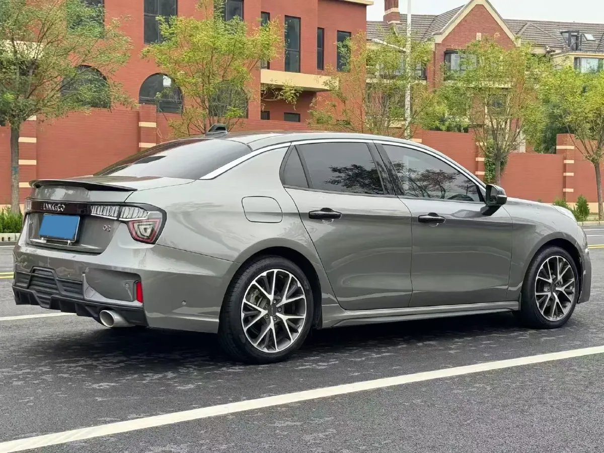 2022 LYNK&CO 03 2.0T 190HP L4 7DCT,autocango,china used car exporter,china ev exporter,chinese used car exporter,chinese used ev exporter