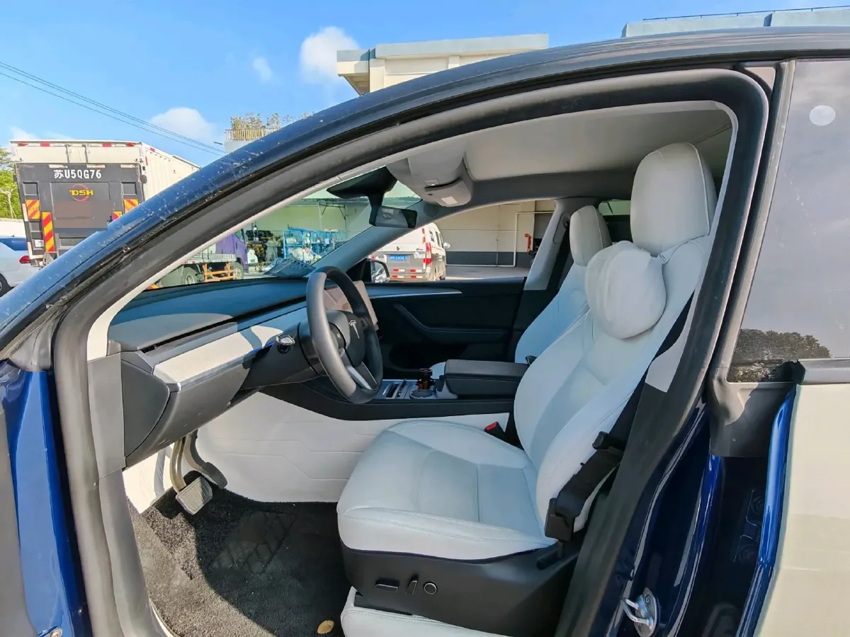 2022 Tesla Model Y BEV 60KWH,autocango,china used car exporter,china ev exporter,chinese used car exporter,chinese used ev exporter