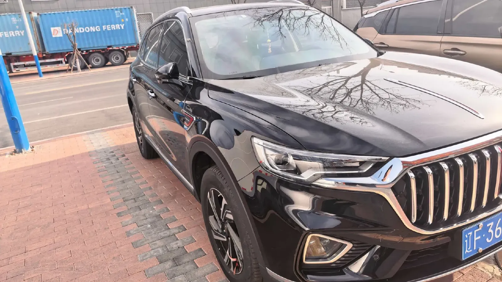 2022 HongQi HS5 2.0T 224HP L4 6AT,autocango,china used car exporter,china ev exporter,chinese used car exporter,chinese used ev exporter