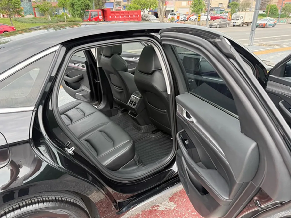 2021 Geely Preface 2.0T 190HP L4 7DCT,autocango,china used car exporter,china ev exporter,chinese used car exporter,chinese used ev exporter