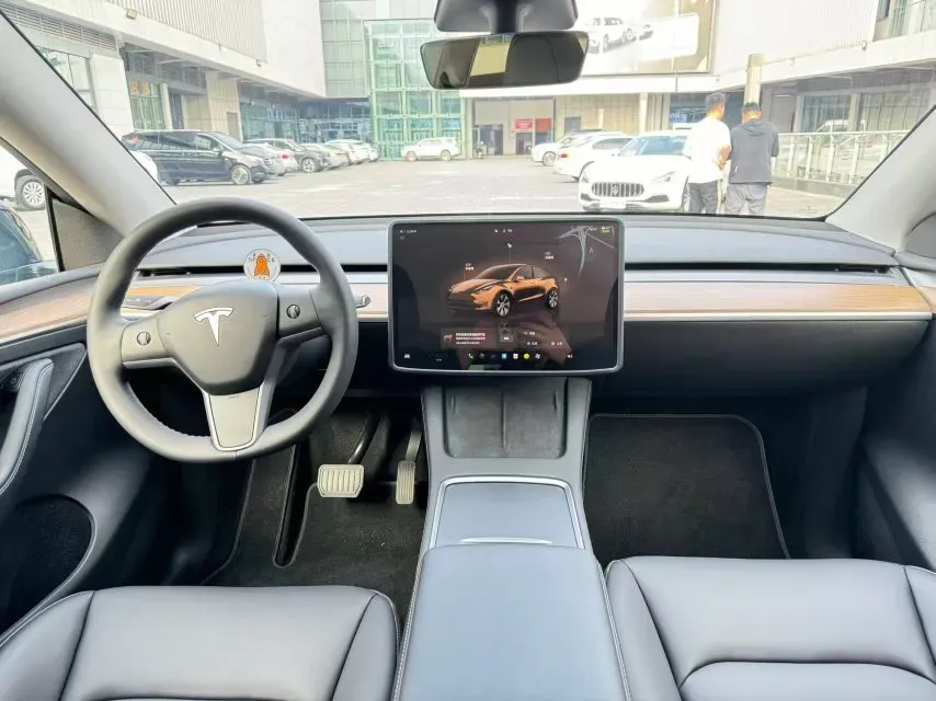 2022 Tesla Model Y BEV 60KWH,autocango,china used car exporter,china ev exporter,chinese used car exporter,chinese used ev exporter