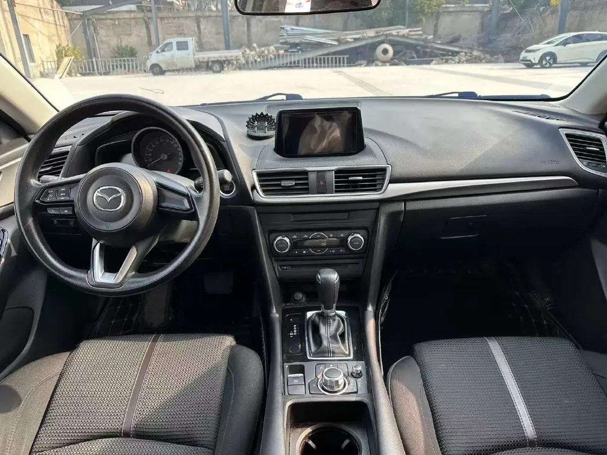 2017 Mazda 3 Axela 1.5L 117HP L4 6AT,autocango,china used car exporter,china ev exporter,chinese used car exporter,chinese used ev exporter