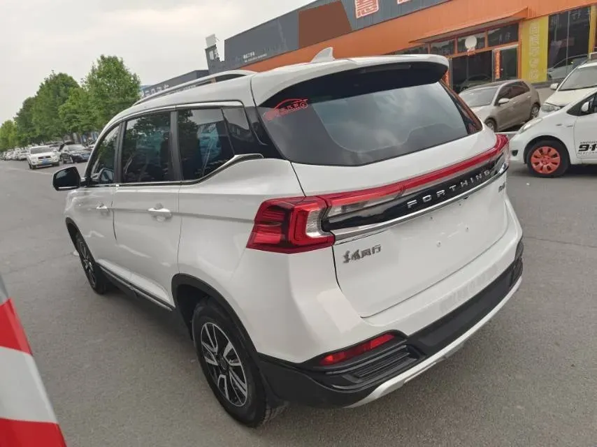 2021 DongFeng Forthing T5 1.5T 156HP L4 6AT,autocango,china used car exporter,china ev exporter,chinese used car exporter,chinese used ev exporter