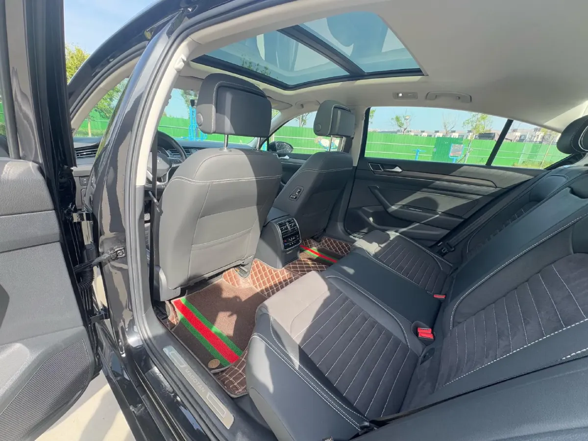 2020 Volkswagen Magotan 2.0T 186HP L4 7DCT,autocango,china used car exporter,china ev exporter,chinese used car exporter,chinese used ev exporter