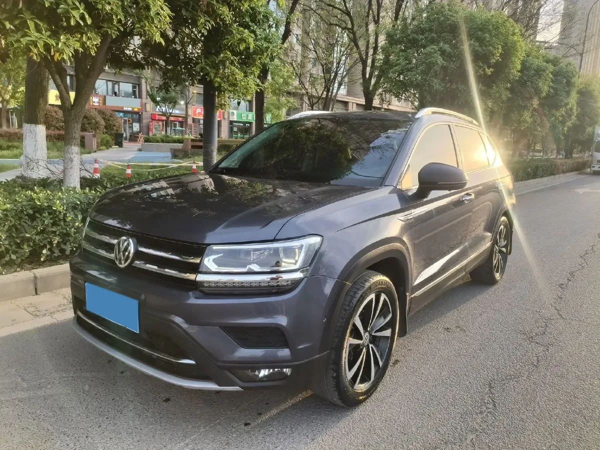 2019 Jeep Compass 1.3T 173HP L4 9AT,autocango,china used car exporter,china ev exporter,chinese used car exporter,chinese used ev exporter
