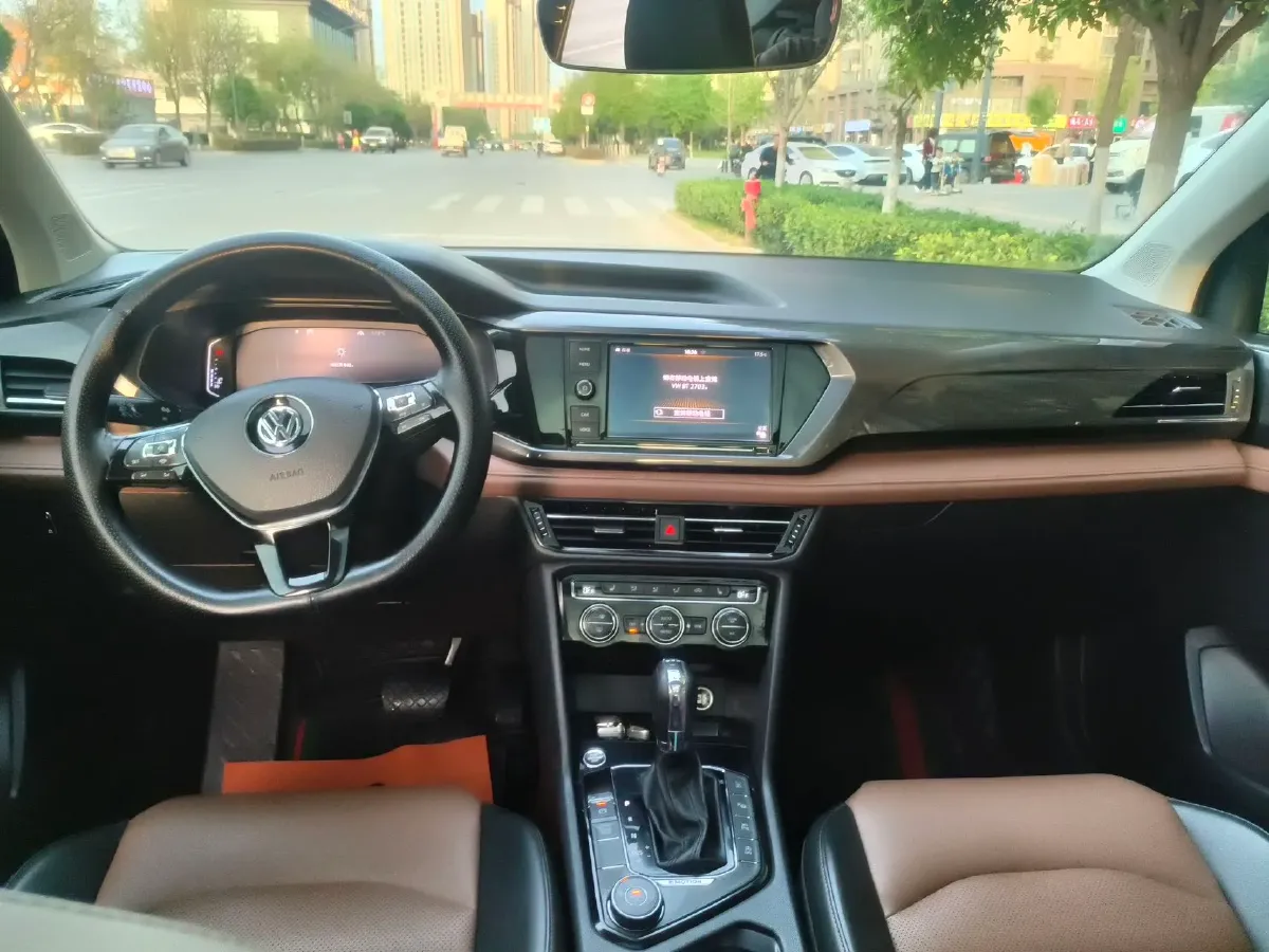 2019 Jeep Compass 1.3T 173HP L4 9AT,autocango,china used car exporter,china ev exporter,chinese used car exporter,chinese used ev exporter