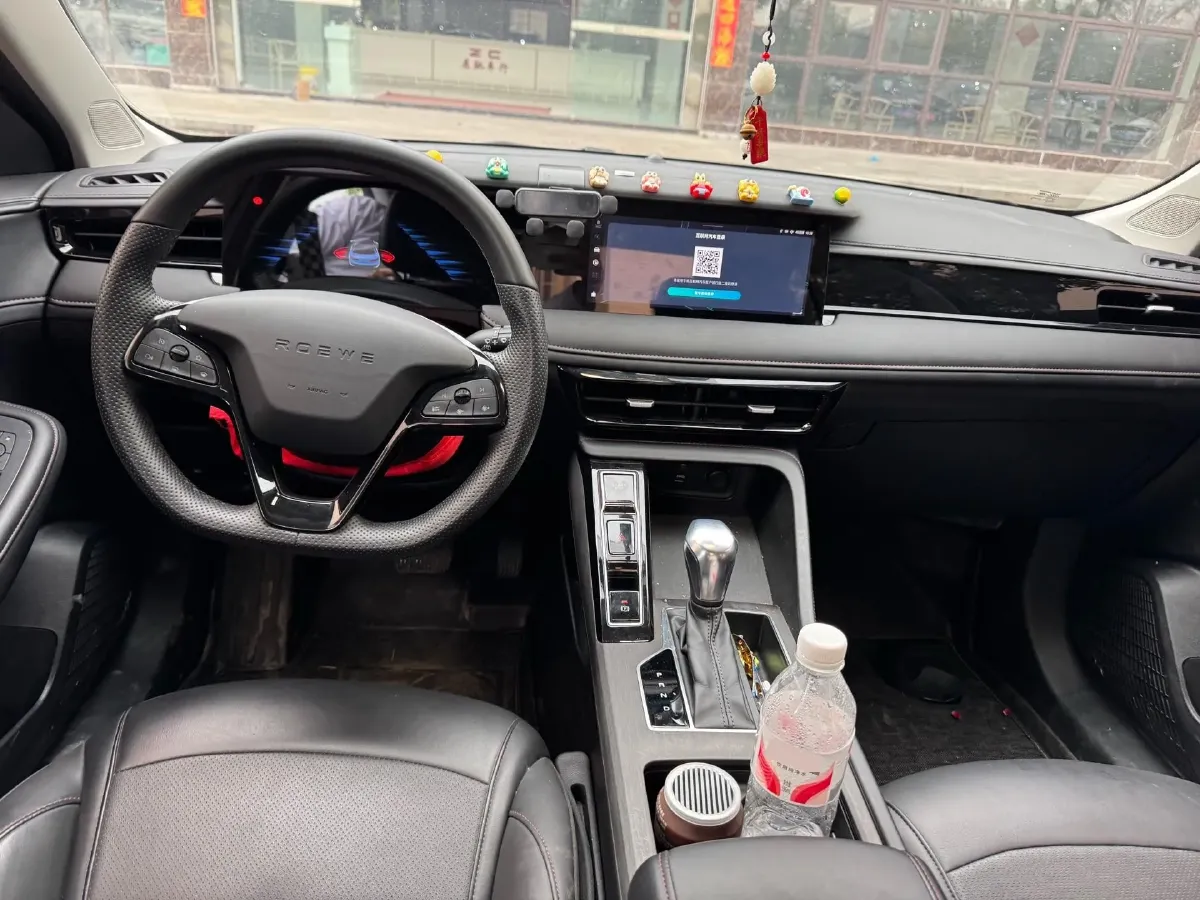 2023 Roewe i5 1.5L 129HP L4 CVT,autocango,china used car exporter,china ev exporter,chinese used car exporter,chinese used ev exporter