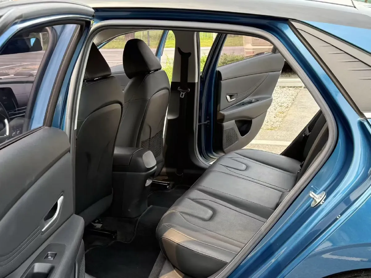 2021 Hyundai Elantra 1.5L 115HP L4 CVT,autocango,china used car exporter,china ev exporter,chinese used car exporter,chinese used ev exporter