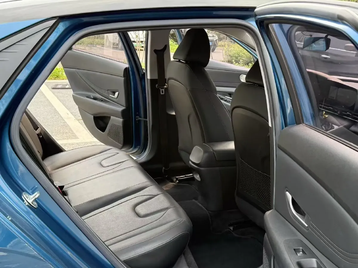 2021 Hyundai Elantra 1.5L 115HP L4 CVT,autocango,china used car exporter,china ev exporter,chinese used car exporter,chinese used ev exporter