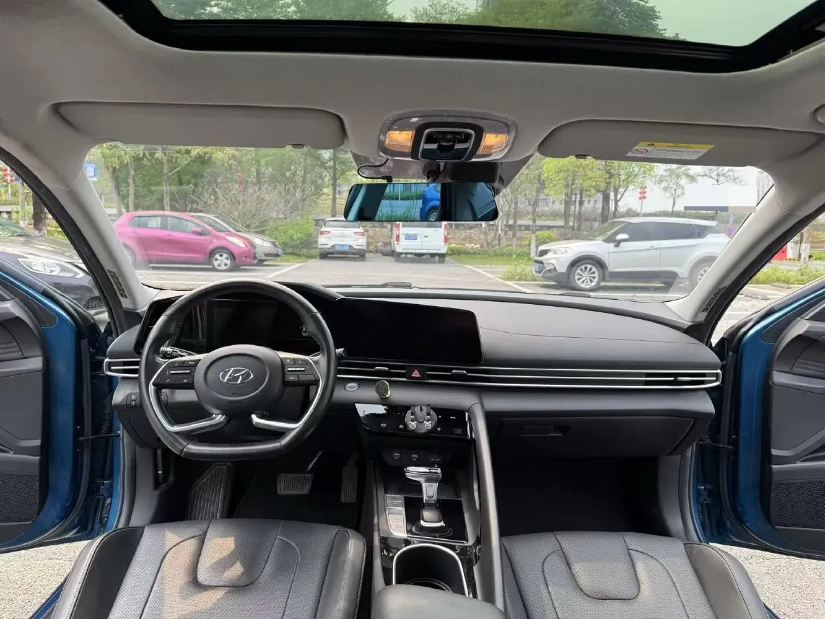 2021 Hyundai Elantra 1.5L 115HP L4 CVT,autocango,china used car exporter,china ev exporter,chinese used car exporter,chinese used ev exporter