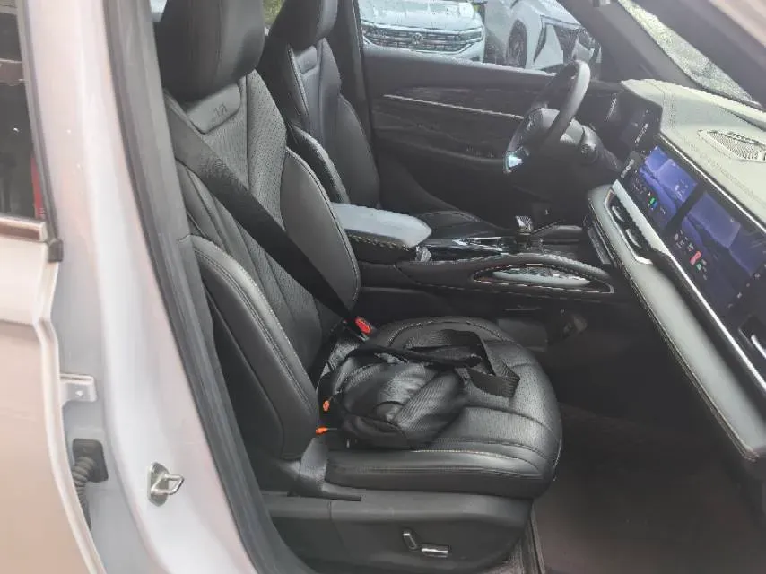 2024 Geely Monjaro 2.0T 218HP L4 7DCT,autocango,china used car exporter,china ev exporter,chinese used car exporter,chinese used ev exporter