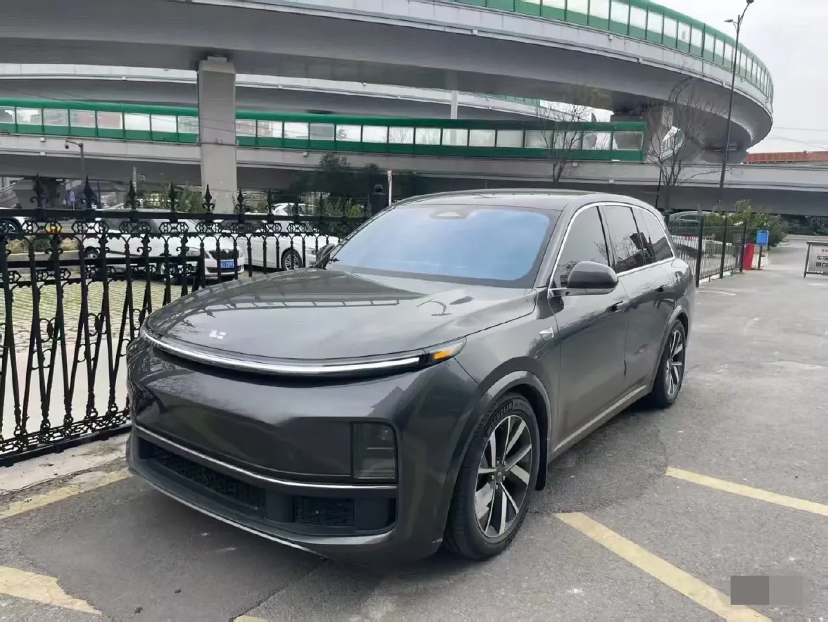 2023 Li L7 Range Extended 154HP REEV 40.9KWH,autocango,china used car exporter,china ev exporter,chinese used car exporter,chinese used ev exporter