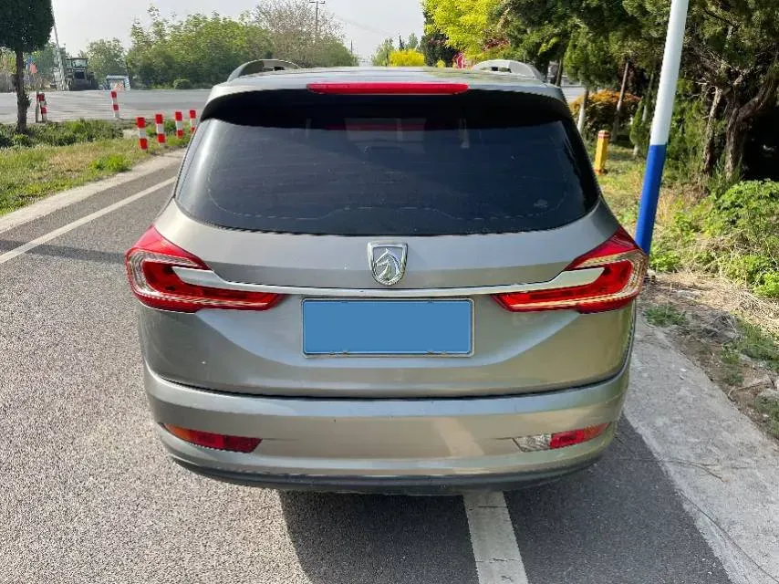 2017 BaoJun 310W 1.5L 112HP L4 6MT,autocango,china used car exporter,china ev exporter,chinese used car exporter,chinese used ev exporter