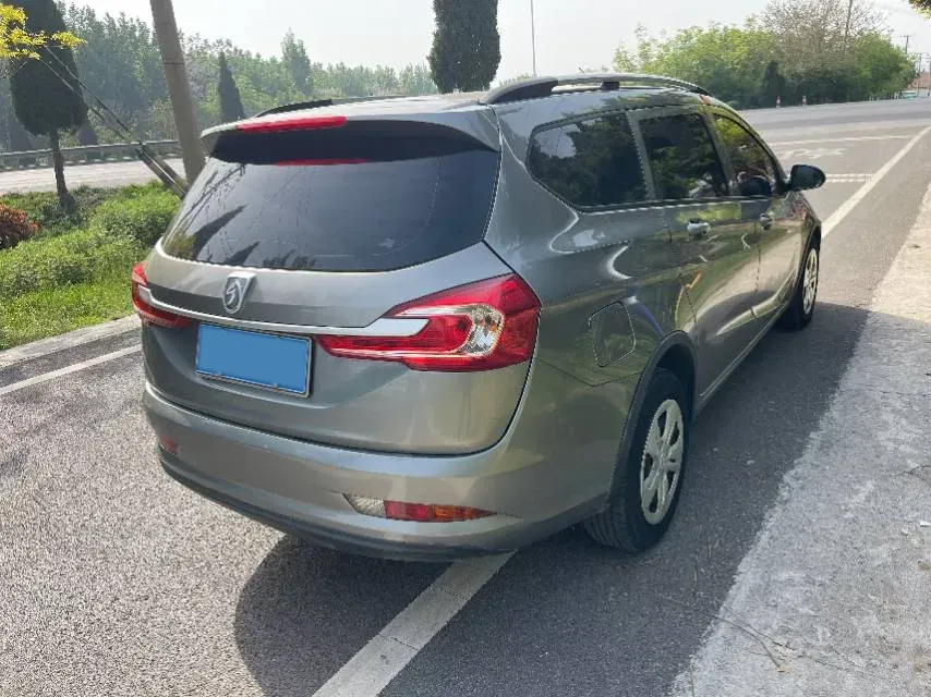 2017 BaoJun 310W 1.5L 112HP L4 6MT,autocango,china used car exporter,china ev exporter,chinese used car exporter,chinese used ev exporter