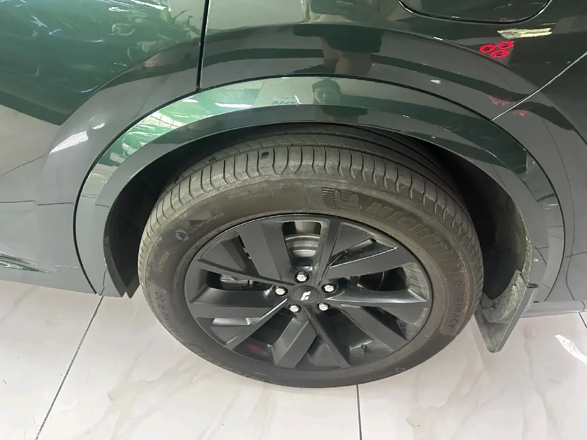 2023 Li L8 Range Extended 154HP REEV 40.9KWH,autocango,china used car exporter,china ev exporter,chinese used car exporter,chinese used ev exporter