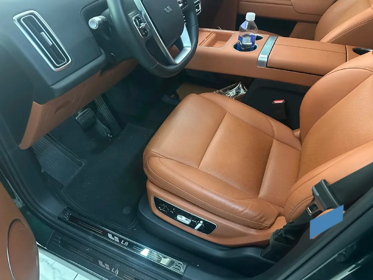 2023 Li L8 Range Extended 154HP REEV 40.9KWH,autocango,china used car exporter,china ev exporter,chinese used car exporter,chinese used ev exporter