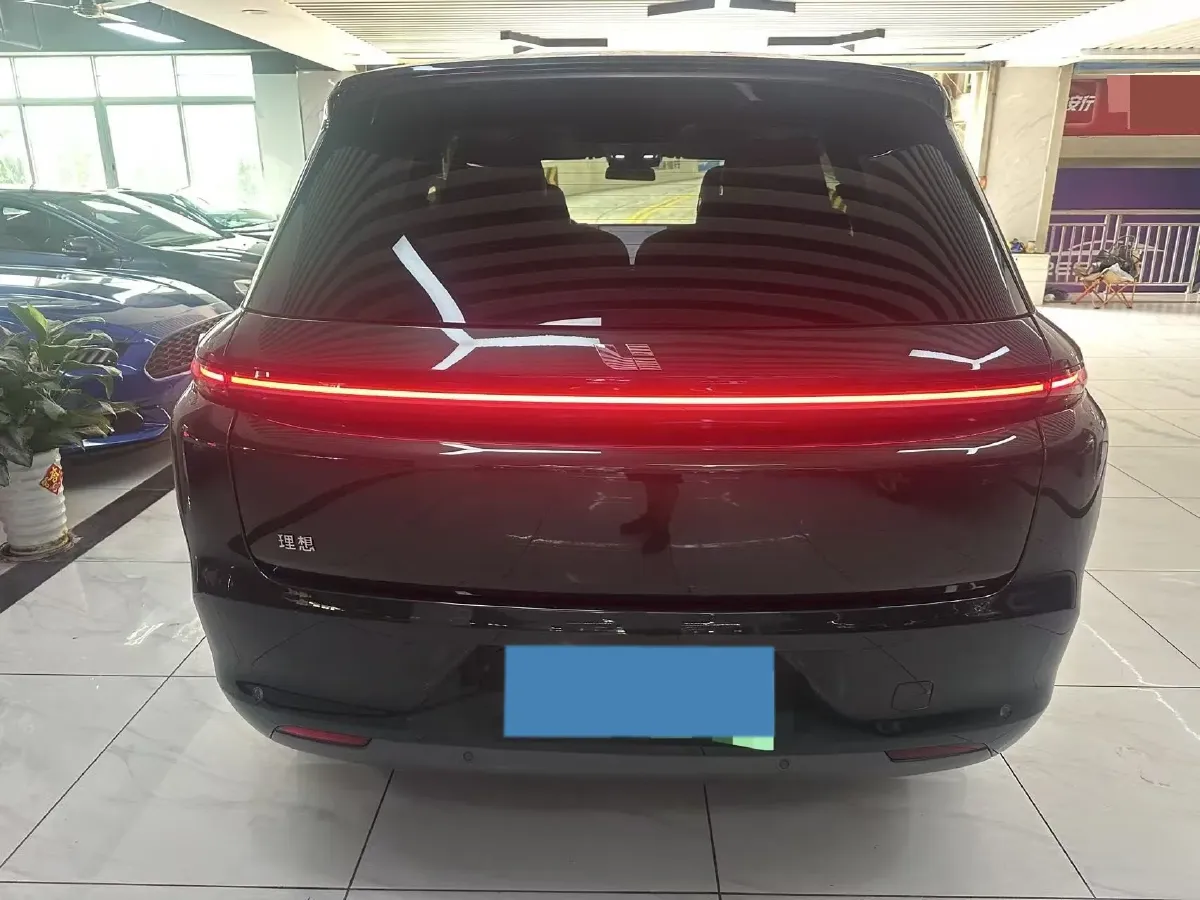 2023 Li L8 Range Extended 154HP REEV 40.9KWH,autocango,china used car exporter,china ev exporter,chinese used car exporter,chinese used ev exporter