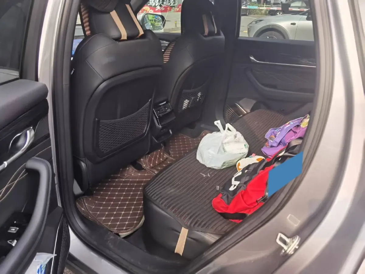 2024 Geely Monjaro 2.0T 218HP L4 7DCT,autocango,china used car exporter,china ev exporter,chinese used car exporter,chinese used ev exporter