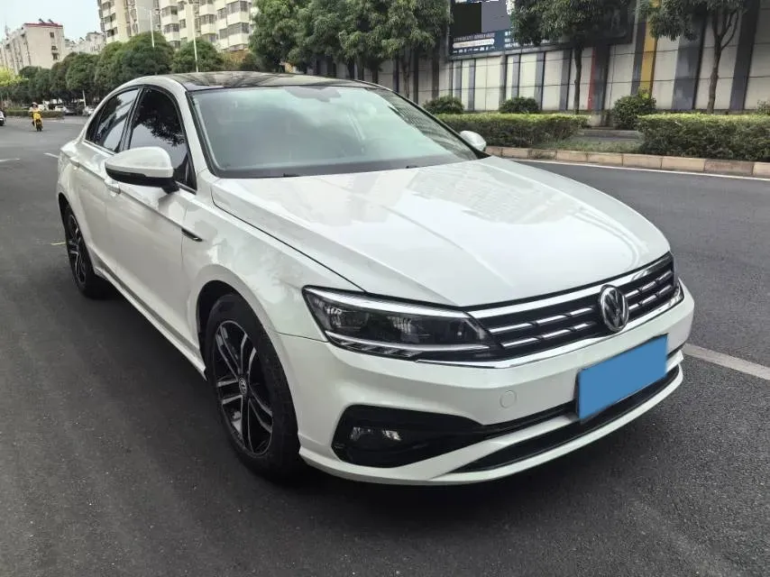 2019 Volkswagen Passat 1.4T 150HP L4 7DCT,autocango,china used car exporter,china ev exporter,chinese used car exporter,chinese used ev exporter
