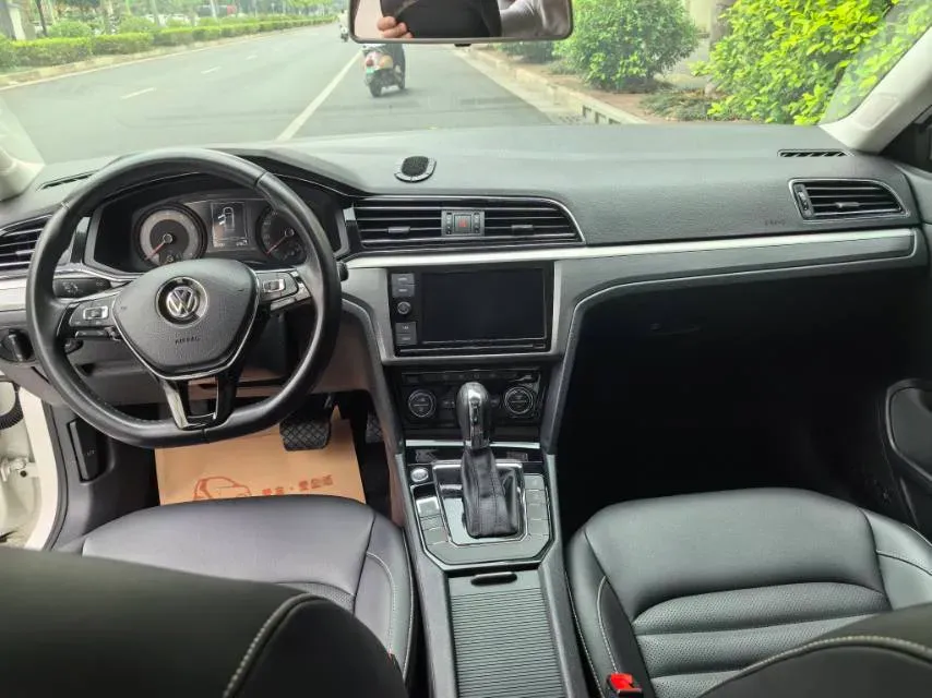 2019 Volkswagen Passat 1.4T 150HP L4 7DCT,autocango,china used car exporter,china ev exporter,chinese used car exporter,chinese used ev exporter